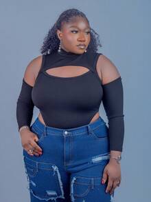 CurvyTilda Plus Size Y2k Black Bodycon Cut Out Shoulder Bodysuit, For Hourglass Body Shape - Black - View 6
