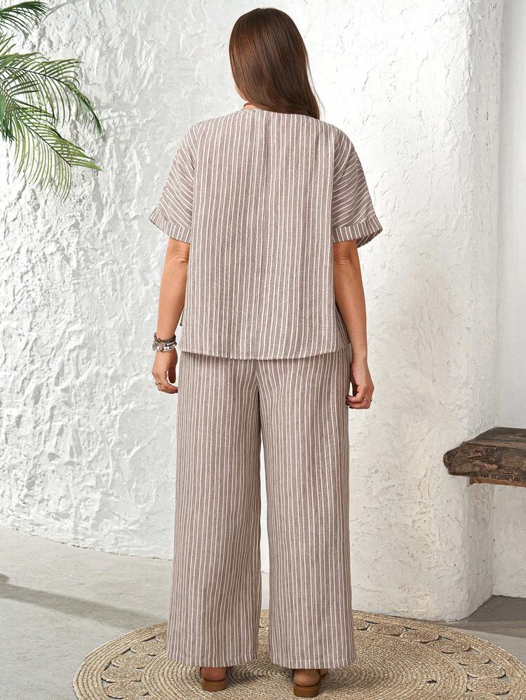 2pc Set  Plus Size Women's Summer Casual Vacation Country Brown Striped Shirt And Pants 2 Pieces Set With Pockets, Spring/Summer,Summer\Vacation,Summer Holiday,Spring Break Outfits ,Vacation Outfits Women ,Holiday Outfits For Women,Going Out Outfits,2026 New Clothes,Simple And Fashionable For Everyday Wear,Suitable For Summer, Vacation, Daily Wear,Daily Wear,Modest Two Piece Set, Plus Size Summer Sets,Plus Size Pants Set,Boho Set,Boho Pants Set For Women,Wide Leg Pants Set,2 Piece Casual Sets Woman, Short Sleeve Two Piece Set,Two Piece Set Women Comfy,Casual Home Set