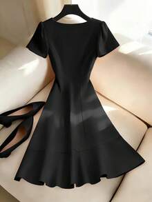 SHEIN Franclia 女士优雅纯色蝴蝶结装饰夏季连衣裙 - 黑色 - 查看 2