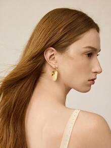 MOTF PREMIUM CE STYLE ADVANCED SENSE RETRO AMBER EARRINGS WOMEN'S EUROPEAN AND AMERICAN LIGHT LUXURY NICHE DESIGN FOG BLUE WATER DROP TEMPERAMENT STUD EARRINGS - Gold - View 5