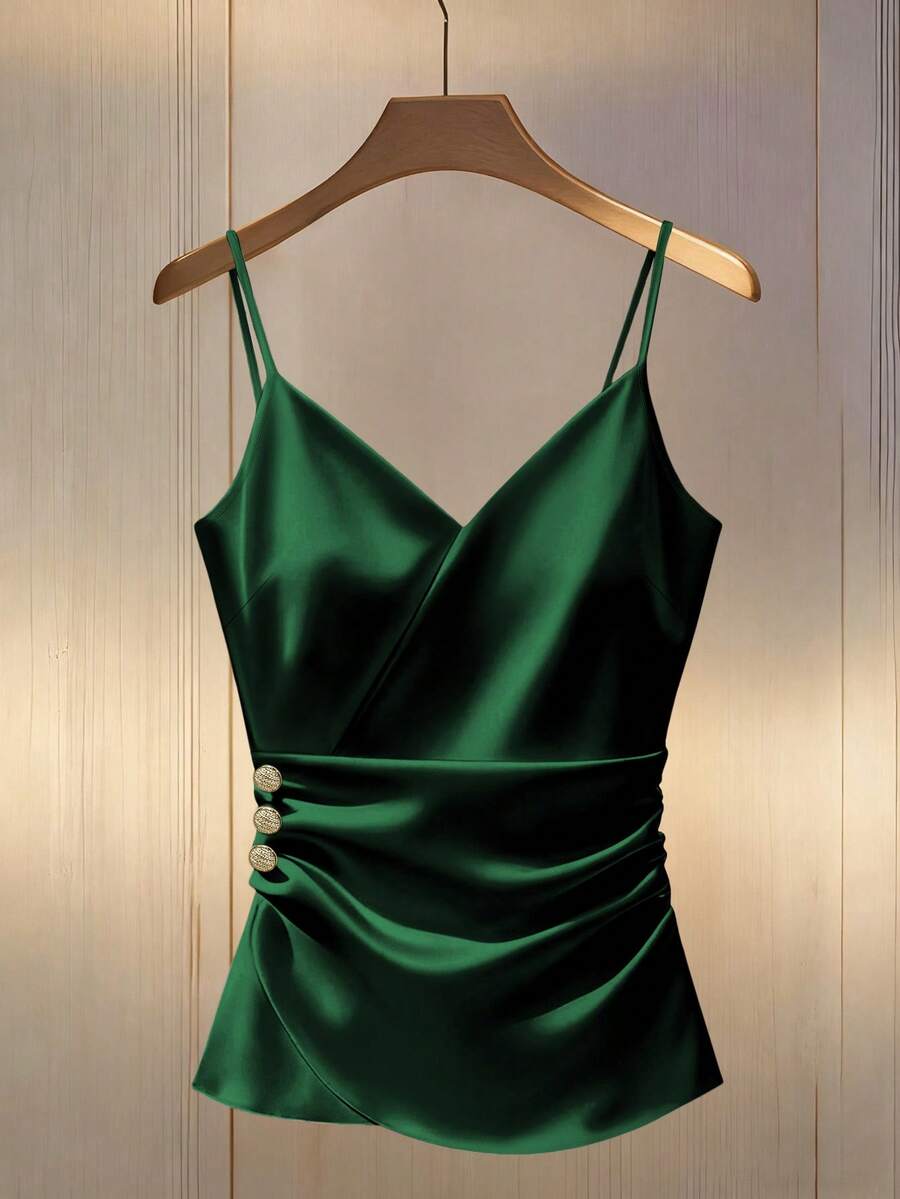 Franclia 性感细肩带荷叶边金属扣装饰修身吊带背心 - 墨綠色 - 查看 1