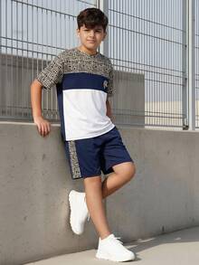 Vacaura 男童两件套服装，青少年夏季新款花卉拼接短袖T恤和短裤休闲运动套装 - 彩色 - 查看 1