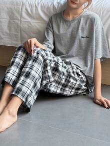 Dazy Kids Set Piyama Musim Panas untuk Remaja Perempuan: Kaos Lengan Longgar dengan Motif Huruf dan Celana Kotak-kotak - Grey - View 6