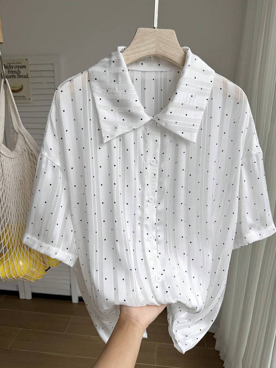 Comfortcana Große Größen Polka Dot Transparente Kurzarm Bluse - Schwarz und Weiss - Übersicht 1