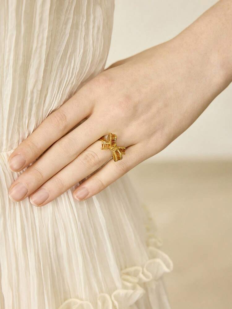 18K GOLD BOW ORANGE CRYSTAL RING