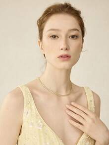 MOTF PREMIUM 镀金微镶精致锁骨链 - 金色 - 查看 7