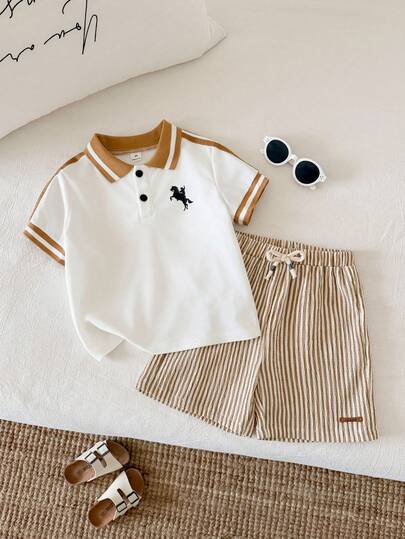 儿童男童休闲百搭Polo衫，卡其色领，白色上衣，适合生日派对、锐舞派对、晚宴、演出、婚礼等场合。