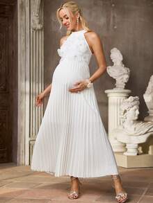 SHEIN Vestido de Festa e Passeio Fashionável com Decote Halter e Decoração Floral para Gestantes - Branco - Visão 1