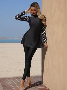 Swim Mulvari 女士两件套泳衣，适合春夏穿着，长袖波点印花上衣搭配修身长裤，款式保守，适合海滩度假穿着。 - 黑色 - 查看 4