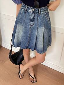 DAZY 女士常规腰线褶裥A字牛仔迷你裙，休闲都市风 - 中等水洗藍 - 查看 5