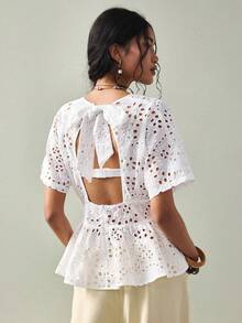 SoleilVie 女士波西米亚风度假休闲镂空露背蝴蝶结腰A字花瓣袖衬衫，春夏款 - 白色 - 查看 2