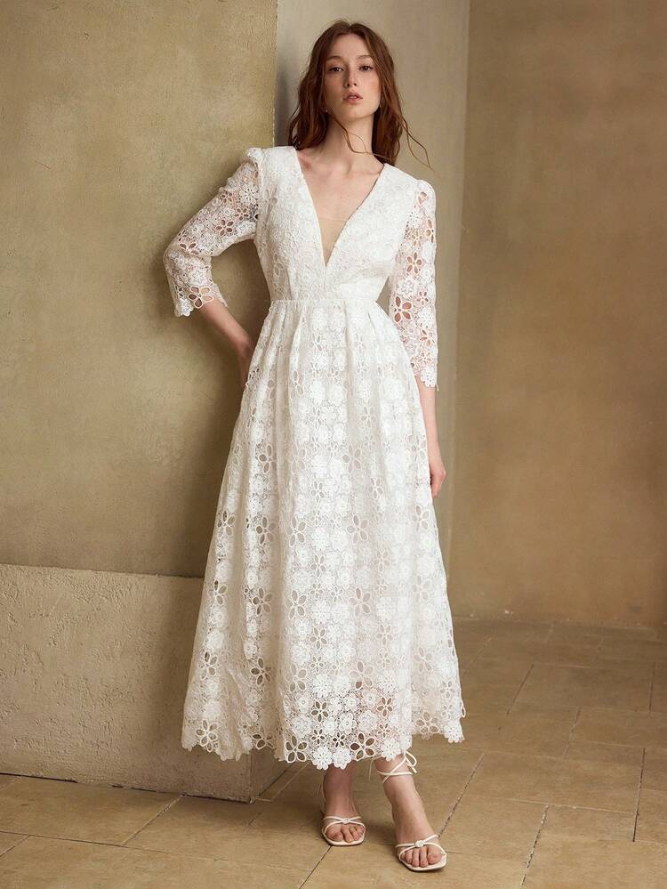 WOMEN'S V-NECK 3/4 SLEEVE EMBROIDERED MIDI DRESS