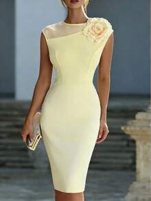 Ellegaria. Vestido midi ajustado con estampado floral elegante y sexy para mujer, color amarillo crema, primavera/verano - Amarillo - Ver 1