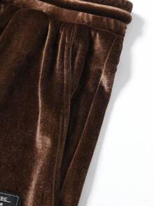 Manfinity Homme Men's Spring/Autumn T-Shirt Set, Round Neck Velvet Short Sleeve Top + Comfortable Shorts, Easy Care, Outfit - Coffee Brown - View 9