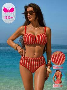 Swim DD+ 女士性感时尚纹理面料V领露背系带比基尼上衣+高腰褶皱泳裤，春夏款 - 紅色 - 查看 4