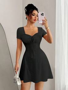 Elenzga 夏季新款针织提花性感修身蝴蝶结腰短款连衣裙，奶油黄色 - 黑色 - 查看 3