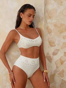 Swim Chiccia 新款镂空激光切割镂空设计泳衣 - 白色 - 查看 3