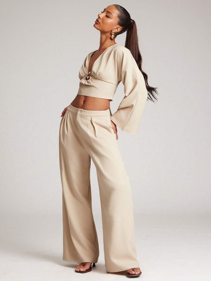 NYA SZN 配套套装：V领长袖上衣配阔腿裤 - 卡其色 - 查看 1