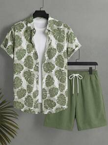 Manfinity Swimmode Conjunto de camisa y pantalones cortos con estampado de plantas para vacaciones casuales de hombre - Verde militar - Ver 2