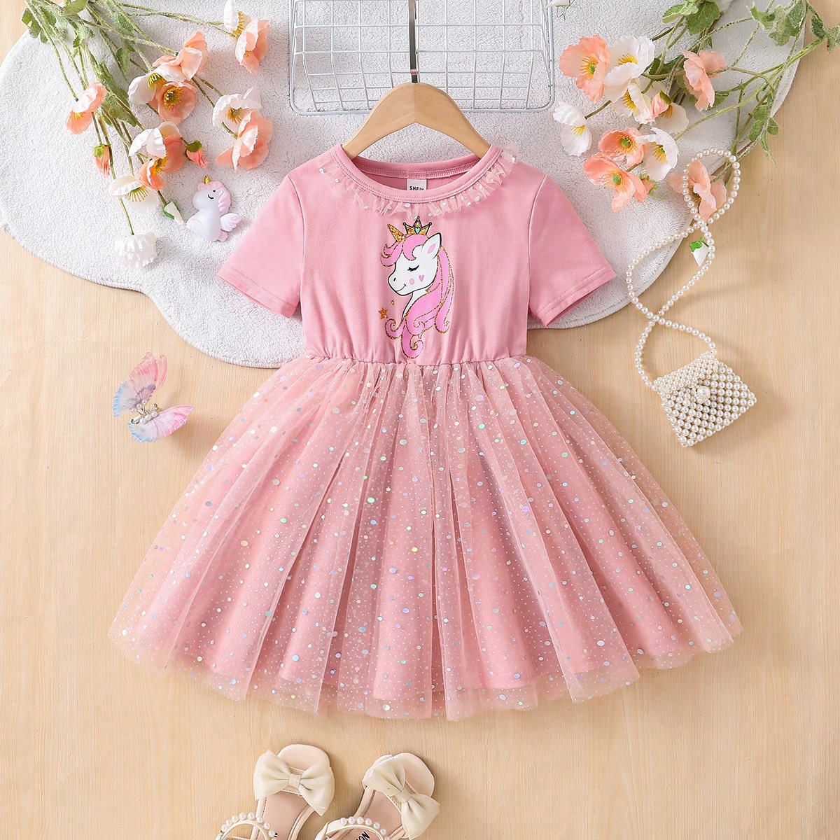 Vestido de malla con volantes y estampado de unicornio arcoíris para niña