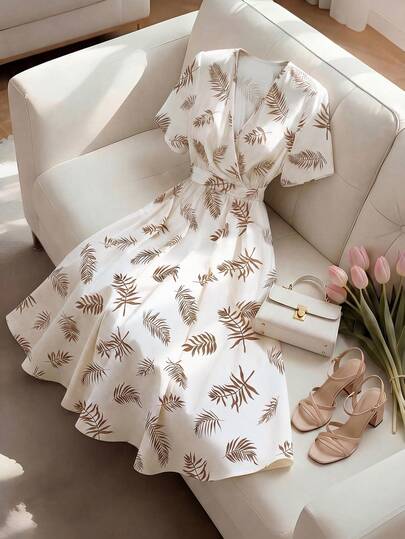 GlowEve CURVE 大码优雅印花V领系腰短袖连衣裙，适合春夏度假穿着