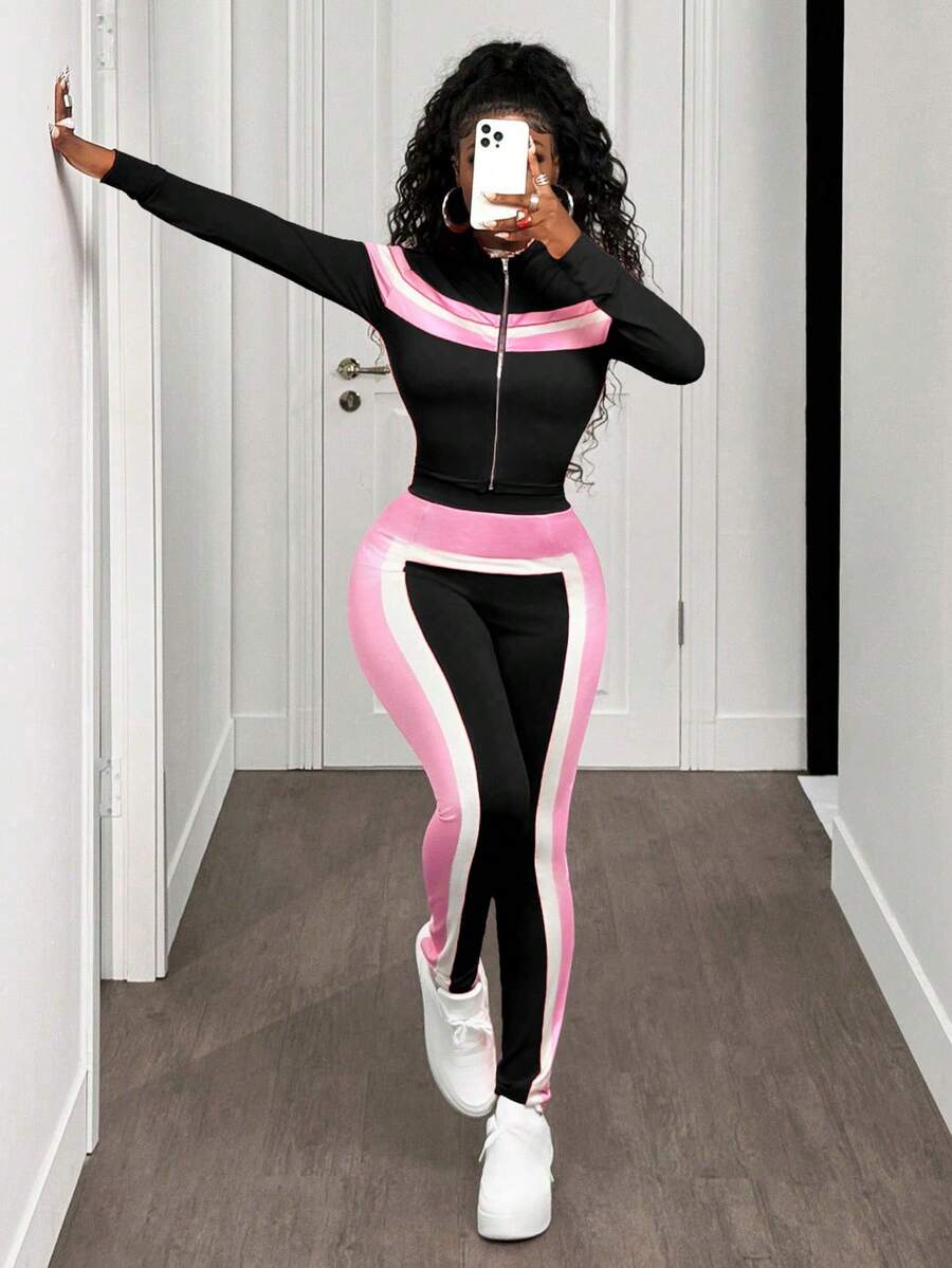 BamGleam 2 peças/Conjunto Top Cropped com Zíper Listrada em Vermelho, Rosa e Branco e Calça Skinny, Conjunto Esportivo e Casual - Preto - Visão 1