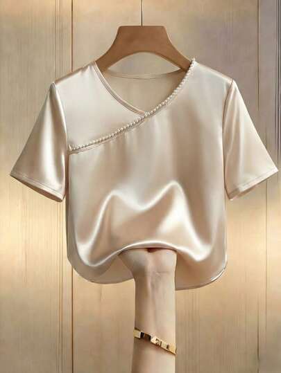 Franclia 女士优雅香槟金缎面短袖衬衫，宽松不对称珍珠装饰时尚休闲上衣