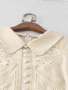 GlowEve CURVE 大码女式撞色蕾丝短袖褶裥下摆优雅连衣裙 复古女装 女士优雅套装 女士礼服 正式礼服 法式风格连衣裙 女士连衣裙 优雅经典 - 杏色 - 查看 6