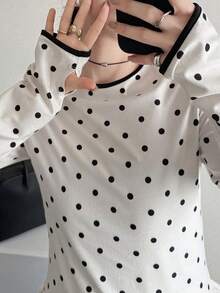 FRIFUL 女款圓領植絨波點修身對比飾邊長袖T恤 - 杏色 - 查看 4