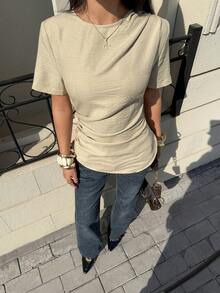 Siren Gaze 春节新款杏色亚麻褶皱不对称下摆短袖女式衬衫 - 杏色 - 查看 3