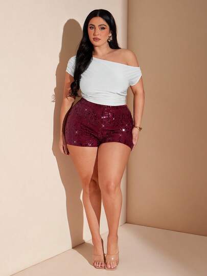 SHEIN BAE Plus Size Women's Wine Red Sequin Shorts,1pc Women's Plus Size Solid Color Sequin Slim Fit Ultra Shorts, Elegant Glittering Clubwear For Date Night, Singles Party, Cocktail Party, Celebration Party, Birthday Party, Christmas Party, Music Festival, Summer Holidays, Spring Breaks , Valentines For Women, Valentine's Day, Carnival, Carnival Women Look 2026, Plus Size, Curve, Going Out, Vacations Women, Birthday For Women, Formal, Valentines For Women, Burgundy Women, Sequins, Luxurious Shorts, Bottoms, Tight Sequined Shorts