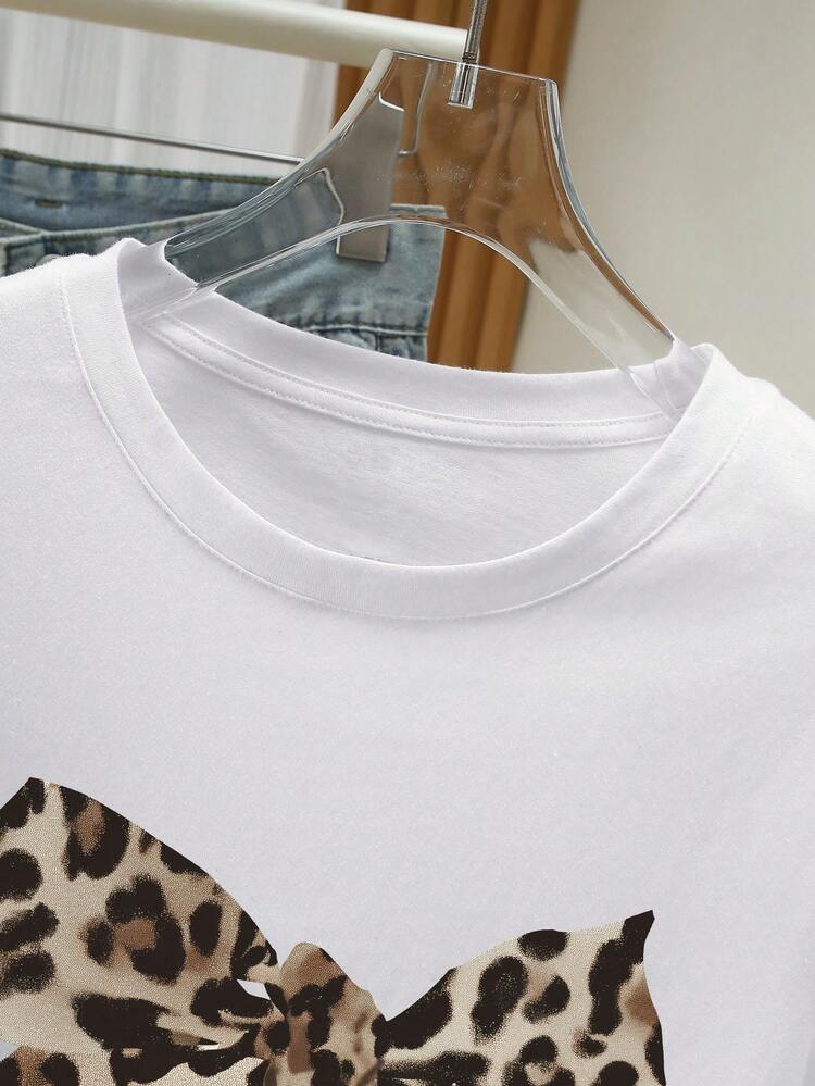 Resyla Camiseta de manga corta casual con estampado de leopardo, lazo y gráfico de cereza, para verano - Blanco - Añade 3
