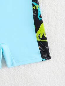 SHEIN Nouveau-né bébé mignon imprimé de dessin animé combinaison de couleur contrastée avec short et chapeau de protection solaire, convient pour la plage et les vacances - Bleu azur - Voir 4