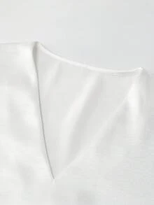 Lyxana Blouse ample en satin blanc perlé à encolure en V et manches à volants, avec ceinture, style élégant français pour femmes en été - Blanc - Voir 6