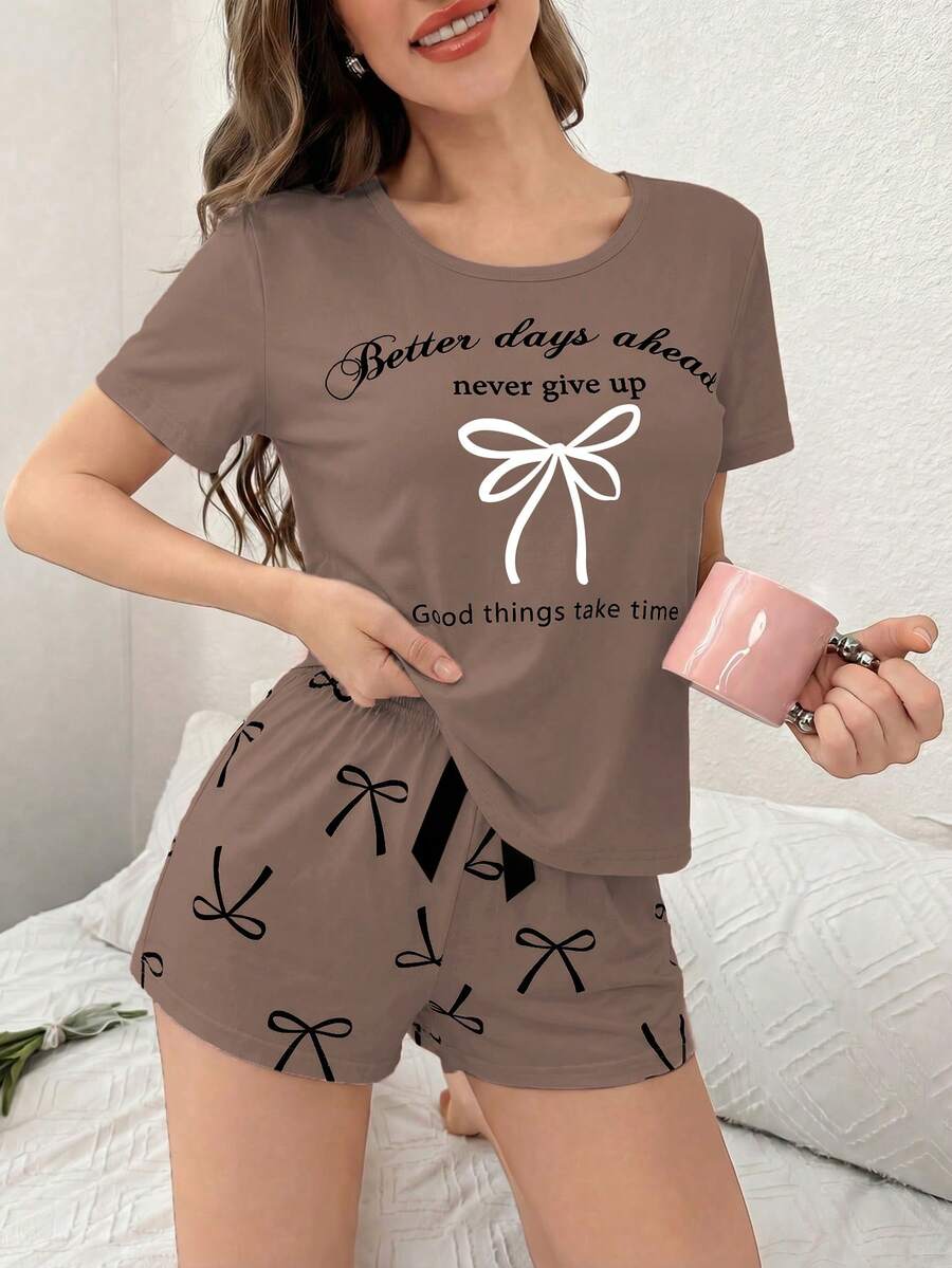 Conjunto de pijama de pantalón corto y estampado de lazo y letra de manga corta - Multicolor - Ver 1