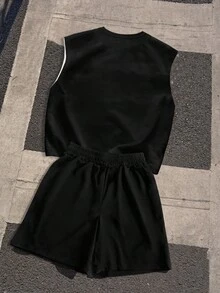 Manfinity EMRG Men's Angel & Letter Print Crew Neck Tank Top And Drawstring Waist Shorts Set Goth Summer Clothes - Multicolor - View 2