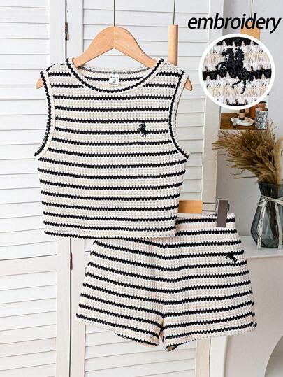 SHEIN 女童黑白条纹两件套：无袖罗纹背心和配套条纹短裤，面料柔软，适合夏季穿着，复古条纹+纹理面料，休闲外出和居家穿着皆宜，修身剪裁，易于搭配和保养，打造活力时尚的少女造型