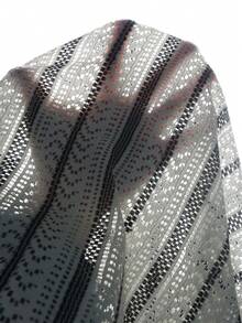 VENTUSAIL Bộ 2 món cao cấp dành cho nam, kiểu dáng mùa xuân, áo sơ mi ngắn tay cổ điển có một túi và quần short cạp chun có dây rút, thích hợp cho kỳ nghỉ, hoặc phong cách tối giản cho công sở, hẹn hò, tiệc tùng, các dịp trang trọng hay thường ngày, đa năng, phù hợp để mặc hoặc làm quà tặng. - Đen và trắng - Xem 7