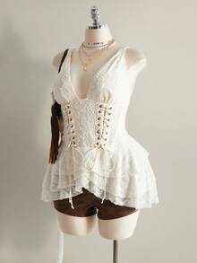 SHEIN ICON 加大码女式杏色提花交叉系带腰部层叠荷叶边吊带背心 - 杏色 - 查看 1