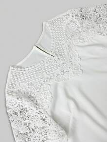 EMERY ROSE Women's Solid Color Round Neck Lace Patchwork Casual Short Sleeve Blouse - White - View 4