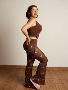 Lupita Cardoza 可爱鹿刺绣蕾丝上衣搭配鹿印花喇叭裤 - 棕色 - 查看 3