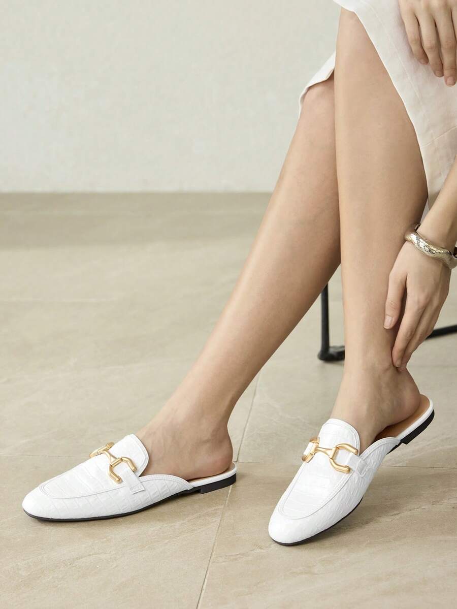 MOTF 适合圣诞节穿着的女士日常舒适平底便鞋 - 米白色 - 查看 2