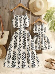 SHEIN Vestido de tirantes con estampado todo sobre para niñas preadolescentes, de estilo casual y vacacional con diseño calado - Multicolor - Ver 5