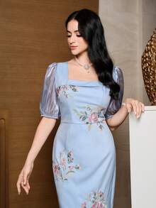 Modelyn Damen Blumen-Muster plissiertes elegantes Midi-Kleid, geeignet für den Sommer - Blau - Übersicht 7