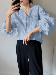 FRIFUL Áo sơ mi nữ cổ lệch thêu họa tiết, tay phồng, dáng rộng, chất liệu cao cấp, kiểu dáng thành thị, thích hợp cho mùa hè. - Màu xanh lam - Xem 6