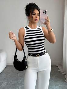 SHEIN Elenzya Áo tank top nữ dáng ôm, thanh lịch, màu đen trắng, thích hợp mặc hàng ngày vào mùa xuân/hè. - Đen và trắng - Xem 6