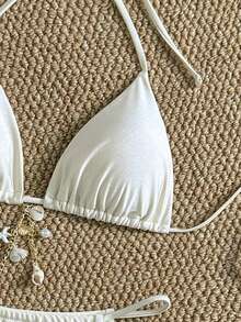 Swim Mod Conjunto de traje de baño de 2 piezas para mujer con tela blanca brillante y colgante de concha, de moda para la playa y vacaciones, verano - Beis - Ver 8