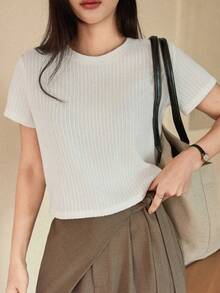 DAZY Áo thun ngắn tay màu trắng dành cho nữ, kiểu dáng tối giản, thích hợp mặc công sở/kinh doanh, áo lót tay ngắn, thích hợp cho mùa xuân/hè. - trắng - Xem 7