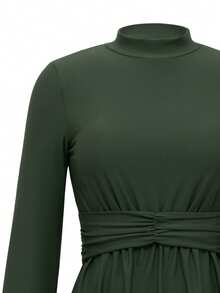 Swim Mulvari Conjunto de traje de baño de dos piezas verde nuevo para primavera/verano, con un vestido midi de cuello alto y cintura fruncida, y pantalones largos de ajuste ceñido, un conjunto burkini conservador y favorecedor para vacaciones - Verde militar - Ver 8