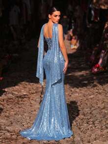 Glamrae Elegant Blue Luxury 3D Beaded Embroidered Bandeau Mermaid Twist Wrap Slim Fit Fishtail Dress, Suitable For Dates, Vacations, Singles Parties, Weddings, Women's Evening Gown - Blue - View 3